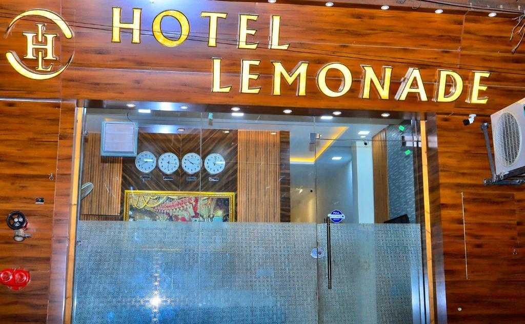 Lemonade Hotel